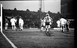 Ron Futcher waits for the corner in a tightly packed box
