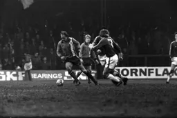 John Faulkner battles through