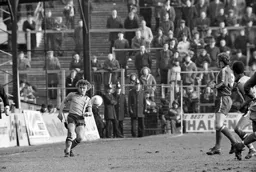 Paul Price getting in a cross