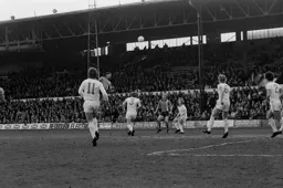 Brian Stein high above defence