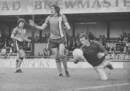 Chris Turner joins a Luton attack