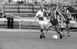 David Moss makes the ball his