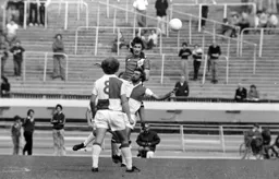 Chris Turner with a towering header