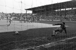 Bob Hatton scores in the first half (3)