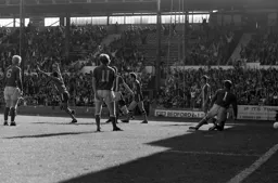 Bob Hatton scores in the first half (9)