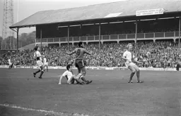 Brian Stein sees another effort go wide