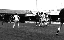 David Moss hits a free kick