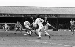 Brian Stein weaving his way through midfield