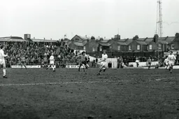 Steve Taylor shots from distance