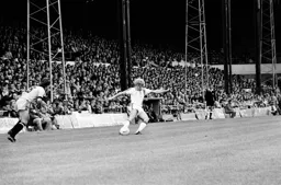 Kirk Stephens cross from Main Stand wing