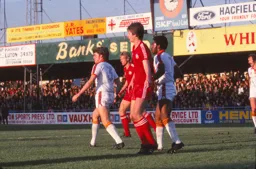 Witing for a free-kick to come in