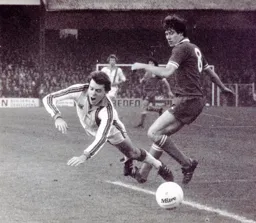 A theatrical dive from Mal Donaghy