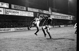 Brian Stein gets in a cross