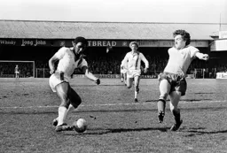 Ricky Hill turns his marker