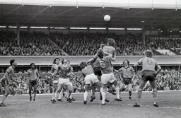 Mal Donaghy out jumps the defence