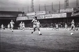 Brian Stein passes into the box