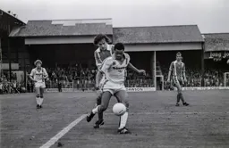 Brian Stein past his marker