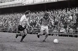 Wayne Turner off down the wing