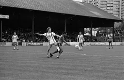 Brian Stein controls the ball