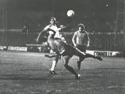 Brian Stein lobs the ball over the bar