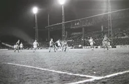 Brian Stein has a go from outside the box