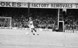 Wayne Turner on his own in midfield