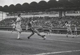 Paul Walsh first to the ball