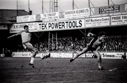 David Moss fires in an early shot