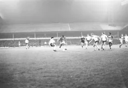 Brian Stein through on goal