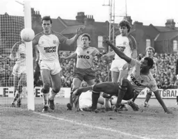 Lil Fuccillo watches this close range effort by Luther Blissett go wide