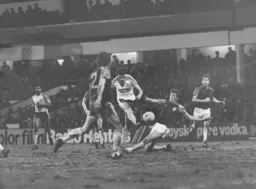 Bang. Almost but not quite. This powerful effort by David Moss is just off target