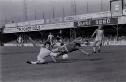 Trevor Aylott cannot get the ball past the keeper