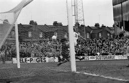 Paul Walsh beats the keeper again