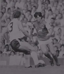 Charlie Nicholas takes on Wayne Turner