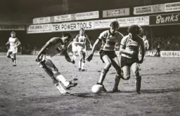 Brian Stein screws a cross back