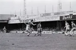 Paul Walsh tries from 25 yards