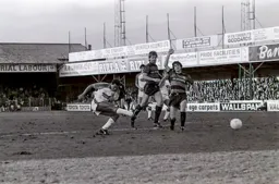 Brian Stein trys to beat the deadlock