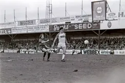 Trevor Aylott through on goal