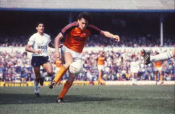 Trevor Aylott prepares to shoot