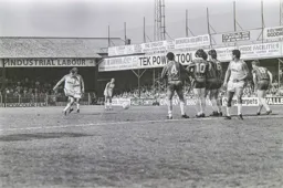 David Moss hits a free kick