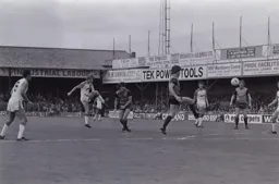 Garry Parker tries from long range