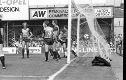 Steve Elliott scores early