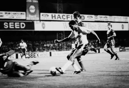 Brian Stein closes in on goal