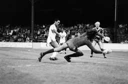 Brian Stein slip one under the keeper