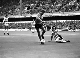 David Moss waltzes past Terry Fenwick