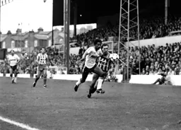 Vince Hilaire racing down the wing