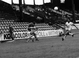 Frankie Bunn fires in a cross