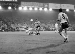 Garry Parker gets past the Canaries defender