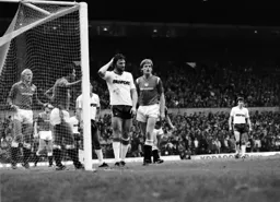 Micky Droy waiting for a corner