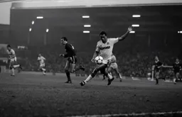 Brian Stein looking to control the ball